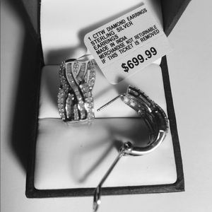 🌟SALE NWT Diamond earrings 1 ct in sterling